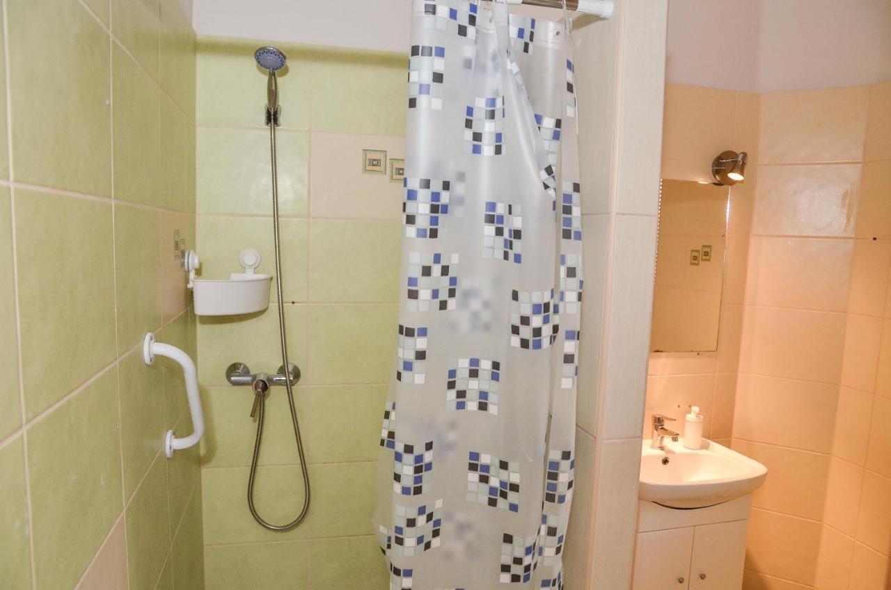 Aparthotel Gabor Aron Apartman Hajdúszoboszló Exterior foto