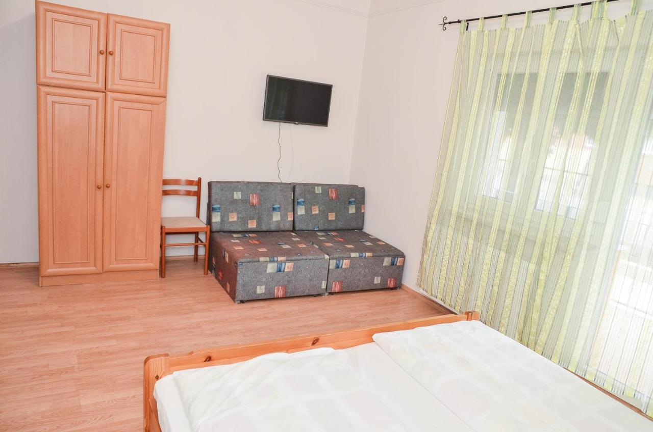 Aparthotel Gabor Aron Apartman Hajdúszoboszló Exterior foto