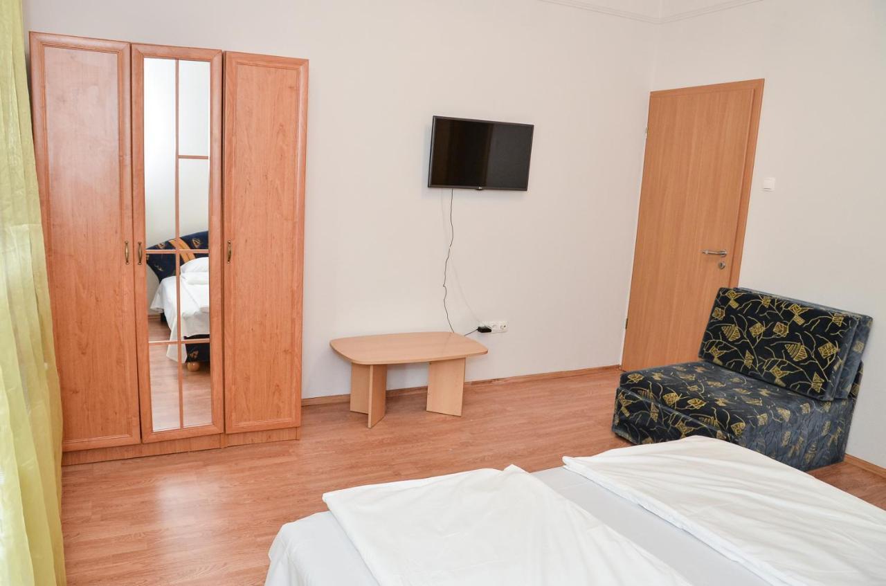 Aparthotel Gabor Aron Apartman Hajdúszoboszló Exterior foto
